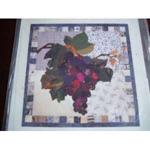  GORGEOUS GRAPES QUILTING PATTERN   A BLOCK IN THE SIMPLY 
