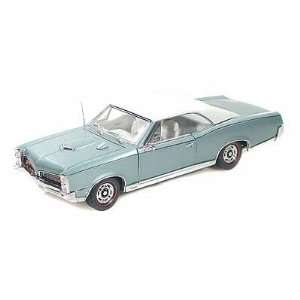  1967 Pontiac GTO Hard Top 1/24 Montreux Blue Toys & Games