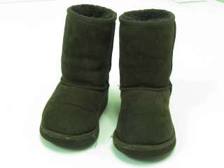 UGG TODDLERS CLASSIC SHORT SHEEPSKIN BOOTS SIZE 7, CHOCOLATE BROWN 