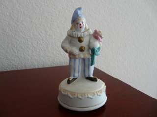 VINTAGE SMALL MUSICAL FIGURINECLOWN WITH ROSE JAPAN  