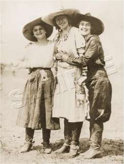 ANTIQUE VINTAGE WESTERN RODEO PENDLETON COWGIRLS PHOTO *CANVAS* ART 