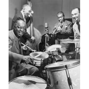 com 1947 Louis Armstrong on trumpet, Warren Dodds on drums and George 