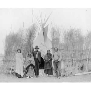  1904 photo Arappaho [I.e., Arapaho] Indians . Five Arapaho Indians 