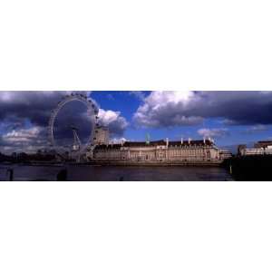  Ferris Wheel at the Waterfront, London, England, United 