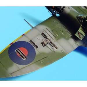  Spitfire Mk V Gun Bay 1 72 Aires Toys & Games