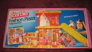 Barbies Fashion Plaza Complete with Box & Accessories  
