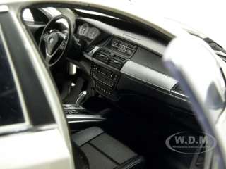 2011 2012 BMW X6 WHITE 118 DIECAST MODEL CAR  