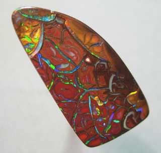 This opal has been mined from Queensland, Australia.