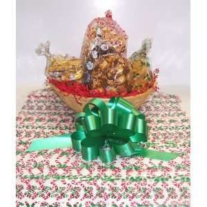 Cakes Small Peanut and Pretzel Lovers Christmas Basket no Handle Candy 