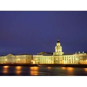  Russia, St; Petersburg; the Neva River Premium 