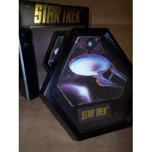    Star Trek ~ PORCELAIN PLAQUE   Starship Enterprise