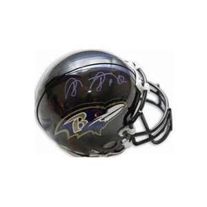   autographed Football Mini Helmet (Baltimore Ravens) 