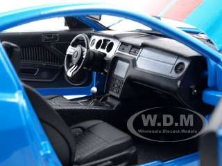 2010 SHELBY MUSTANG GT500 BLUE 124 DIECAST MODEL CAR  