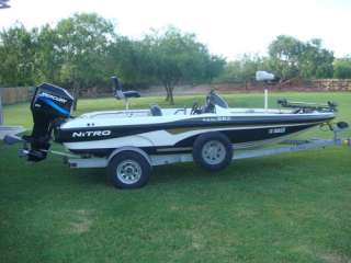 2004 Nitro NX 882 Bass Fishing Boat with 2005 Mercury 150 HP EFI 