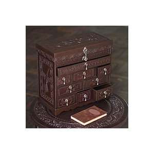  Cedar and leather jewelry box, Heritage