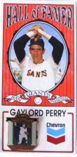 HALL OF FAMER GAYLORD PERRY #36 PIN & FACT CARD  