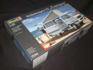 25 Revell Volkswagen T3 “Camper”  