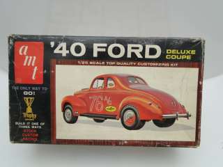 VINTAGE 1940 FORD DELUXE COUPE AMT MODEL 1/25  