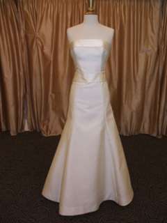 CAROLINA HERRERA WEDDING DRESS # 32700  