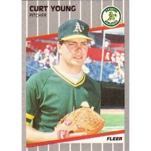  1989 Fleer #26 Curt Young