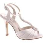 promises long lasting wear heel height 3 1 2 fit true to size