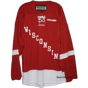  Wisconsin Badgers Reebok Hockey Jersey (Red) Sports 