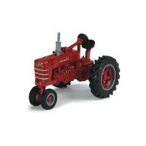  John Deere Farmall Tractor Toys & Games