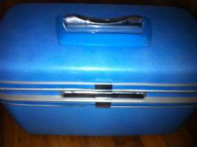 VINTAGE SAMSONITE BLUE TRAIN CASE Suitcase Luggage KEY  