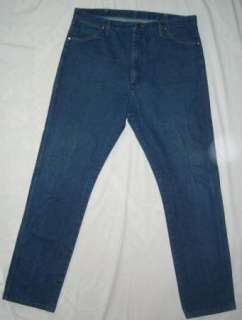 Mens Wrangler Blue Jeans w/ Leather Logo on Back Pocket 40X35  