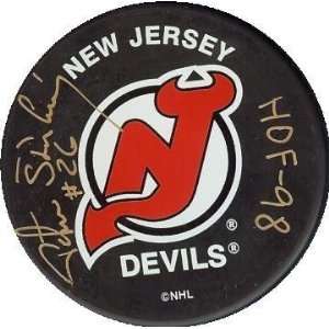  Peter Stastny Autographed Hockey Puck (New Jersey Devils 