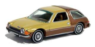 Johnny Lightning~CLASSIC GOLD~1977 AMC Pacer R38  