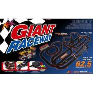  1/64 HO   AFX Analog Slot Car Track Sets   Giant Raceway 