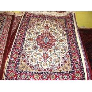    2x3 Hand Knotted Isfahan Persian Rug   25x37