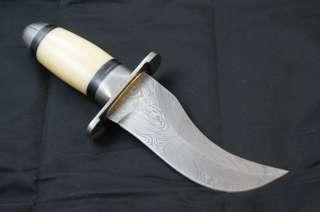 Custom damascus hunting knife. Damascus guard & pomel. Razor sharp 