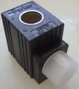 Parker 851019 w/ plug cover Solenoid Valve INCREDIBLE 
