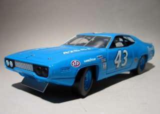 1971 Richard Petty Plymouth Roadrunner   118 NASCAR  