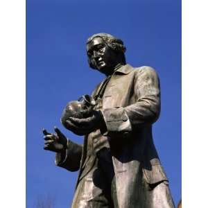  Statue of Josiah Wedgwood, Stoke on Trent, Staffordshire 