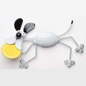 Frisbee Dog Magnet   Recycled Spoons