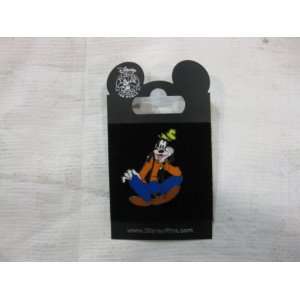  Disney Pin Goofy Sitting/Thinking Toys & Games