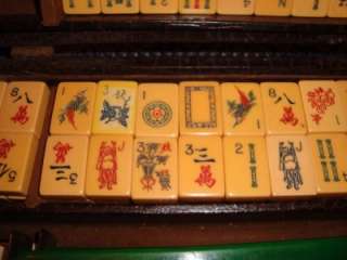 VintageMet Games, 148 Bakelite Tiles Mahjong Set