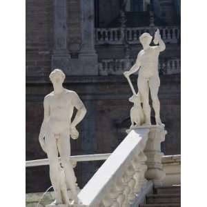 Statues, Fountain, Fontana Pretoria, Palermo, Sicily, Italy, Europe 