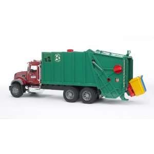   Toys Mack Granite Garbage Truck (Ruby, Red, Green) Toys & Games